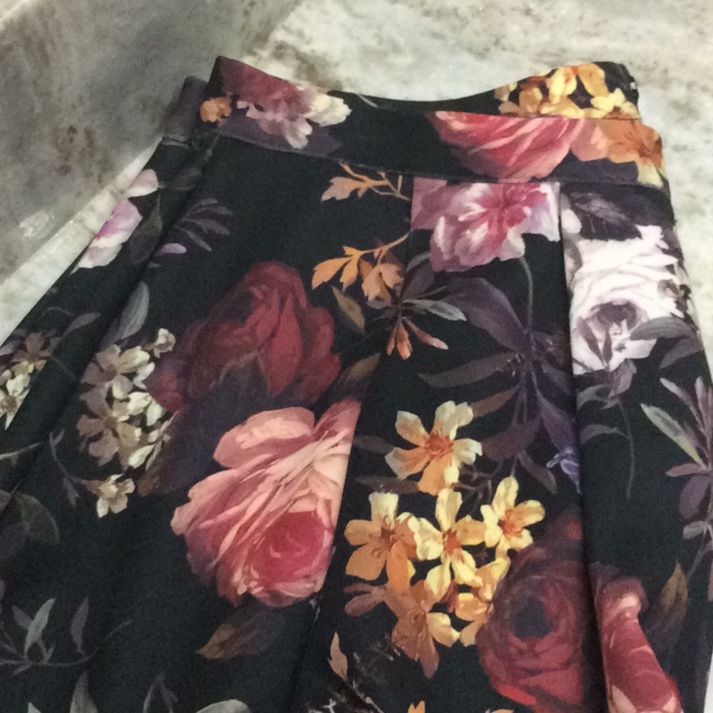 Midi skirt floral print